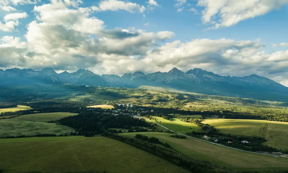 Potovanja po avtocesti na Slovaškem: doživetja na Gornji Ogrski