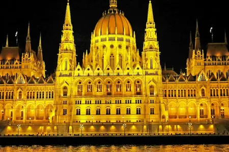 Udobno potovanje po Madžarskem: destinacije, dosegljive po avtocesti z e-vinjeto